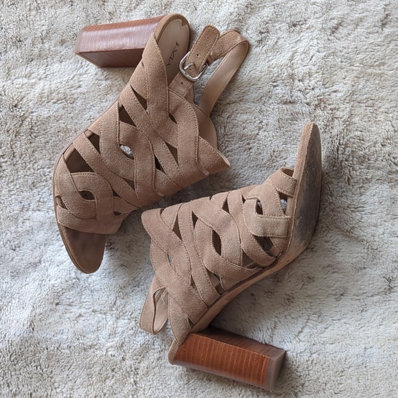 Via Spiga Suede Leather Block Heel Strappy Sandals Open Toe Strappy Pink Sz 9.5 - Picture 5 of 8